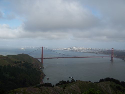 Golden Gate Bridge (palo-alto_100_8365.jpg) wird geladen. Eindrucksvolle Fotos von der Westküste Amerikas erwarten Sie.